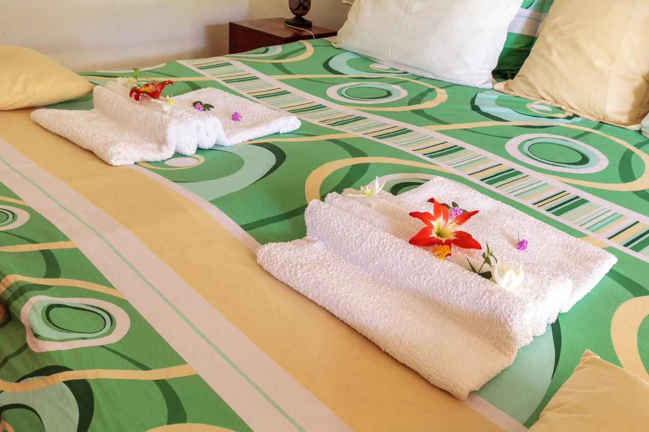Airport Guesthouse 恩德培 外观 照片