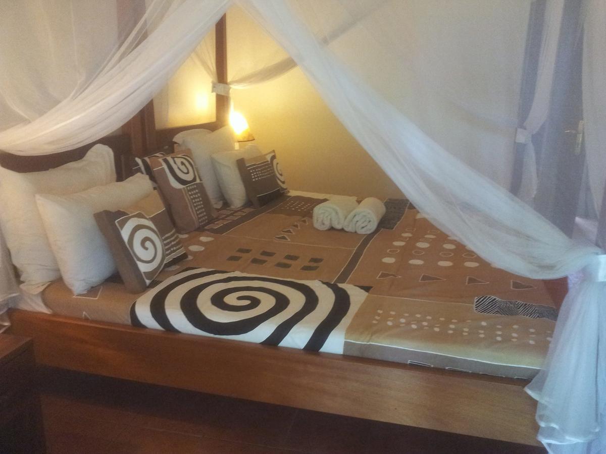 Airport Guesthouse 恩德培 外观 照片